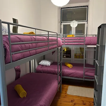 Garden Campo De Ourique Guest House - Hostel Lissabon Buitenkant foto