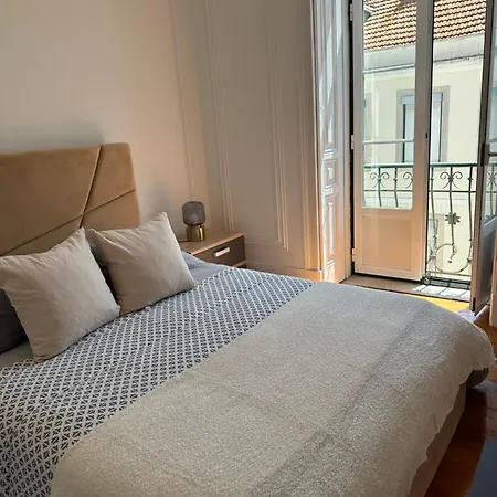 Garden Campo De Ourique Guest House - Hostel Lissabon Buitenkant foto