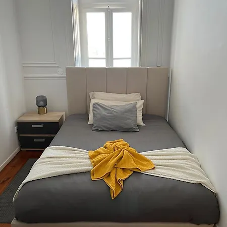 Garden Campo De Ourique Guest House - Hostel Lissabon Buitenkant foto
