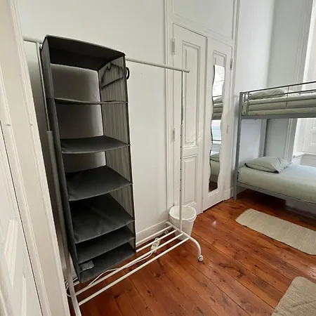 Garden Campo De Ourique Guest House - Hostel Lissabon Buitenkant foto